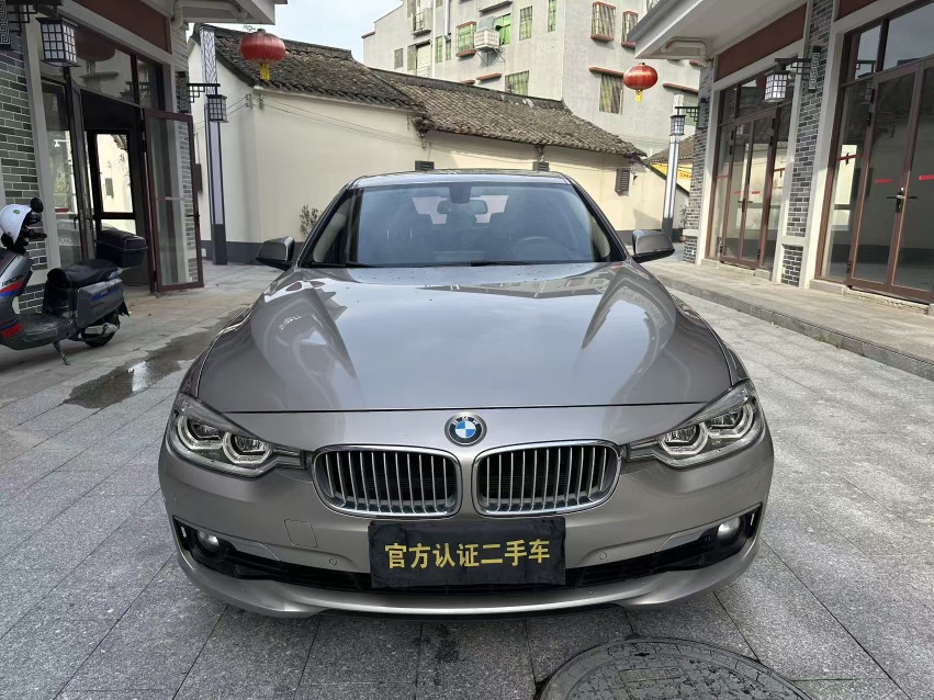 BMW 3 Series 2018 #2 BMW 3 Series 2018 car image #2