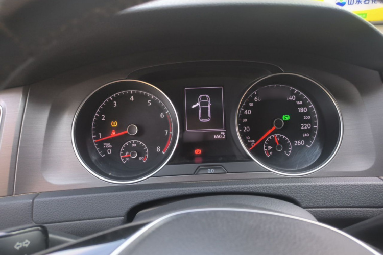 Volkswagen Golf 2015 car image #16