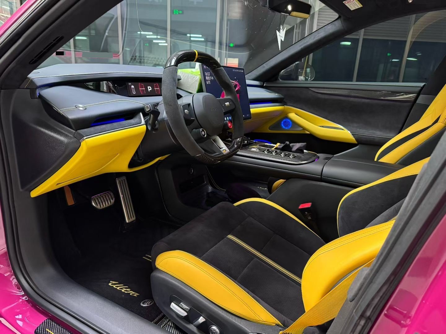 2025 imagem de carro #2