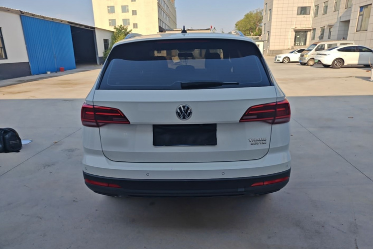 Volkswagen Tharu 2020 immagine di auto #6