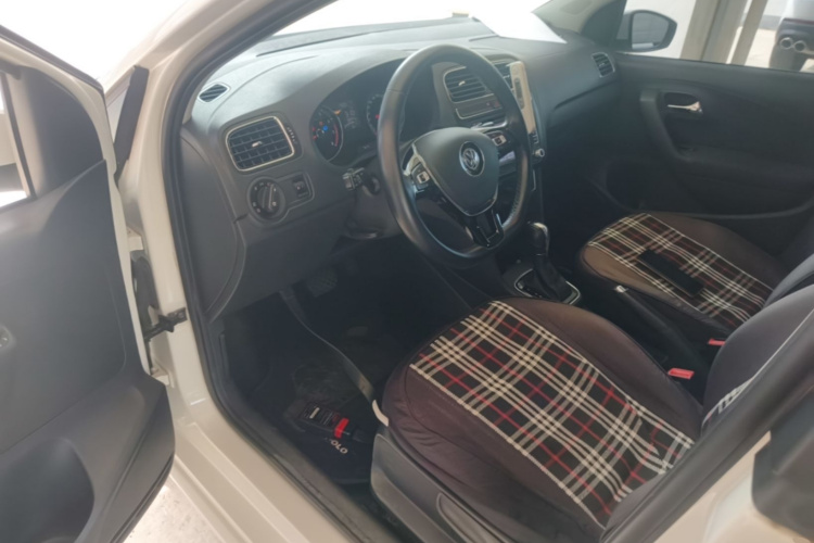 Volkswagen Polo 2017 #12 Volkswagen Polo 2017 car image #12