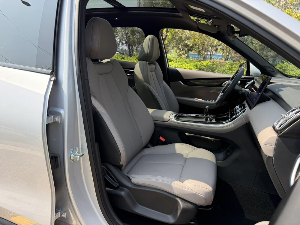 GEELY Boyue L 2025 #18 GEELY Boyue L 2025 изображение автомобиля #18