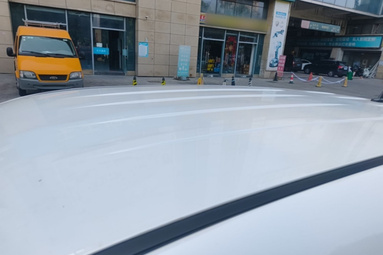 2020 car image #25