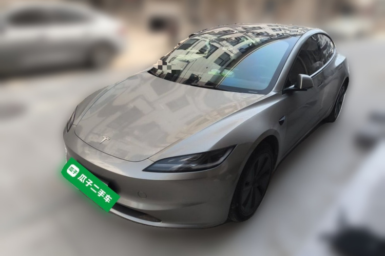 Tesla Model 3 2024 car image #2
