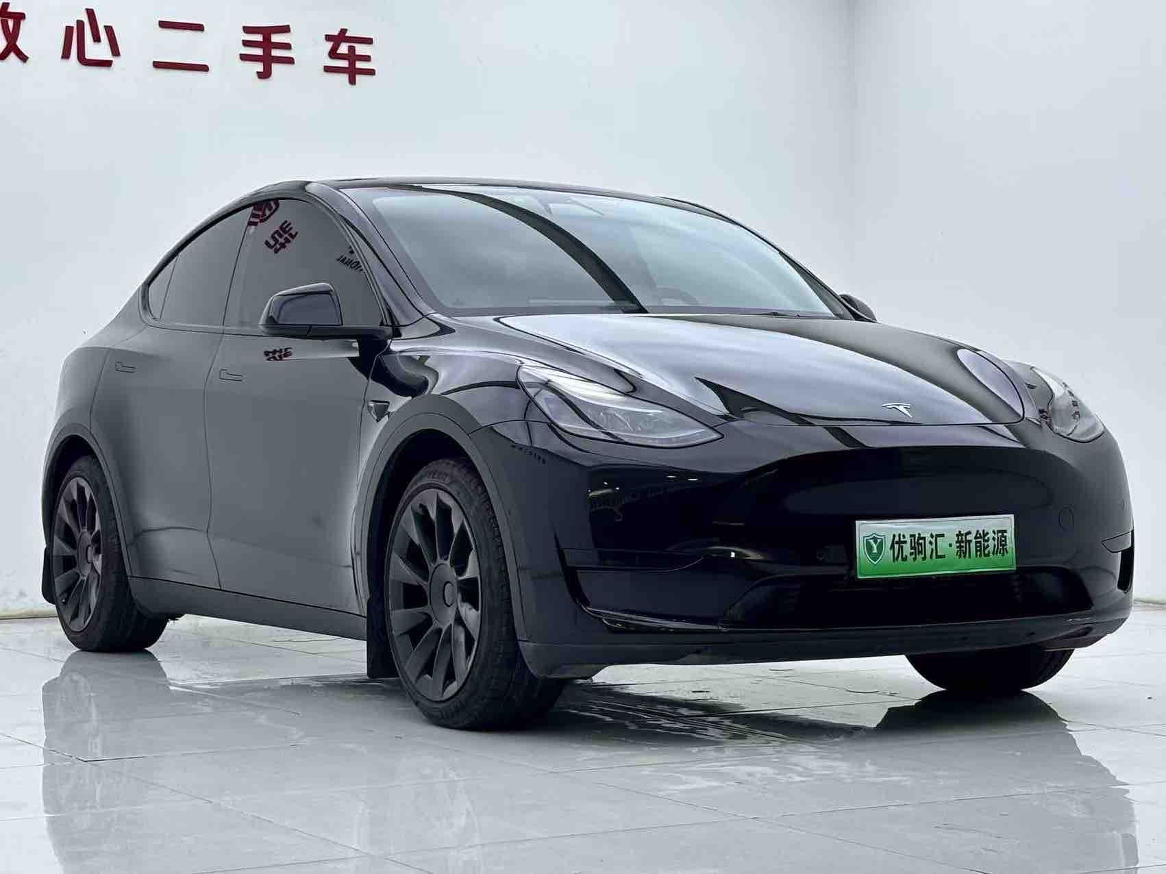 Tesla Model Y 2022 car image #3