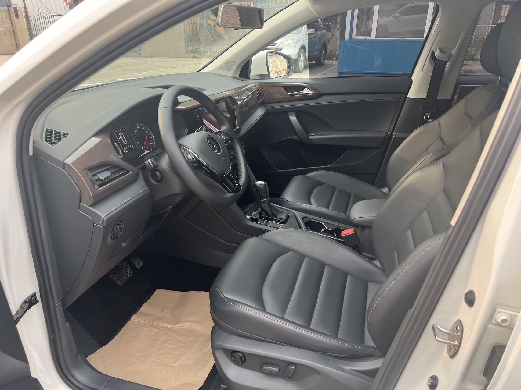 2022 #10 2022 car image #10