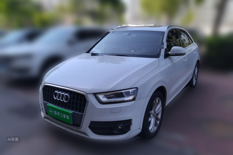Audi Q3 2016 car image #2