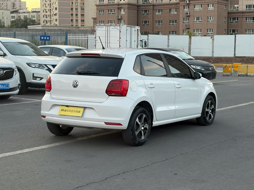 Volkswagen Polo 2018 car image #6