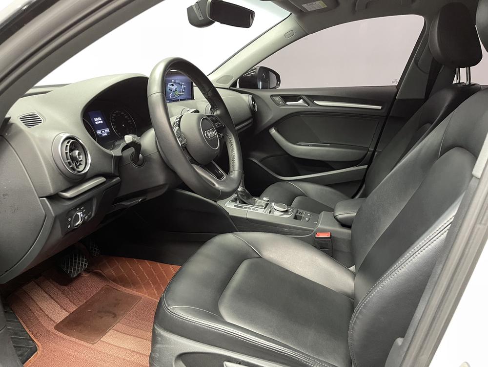 Audi A3 2019 car image #12