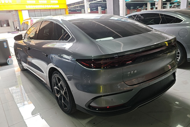 BYD Han 2022 immagine di auto #7