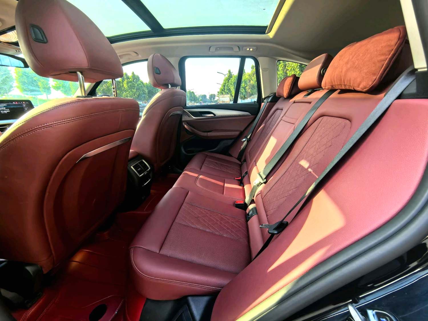 BMW iX3 2024 immagine di auto #4