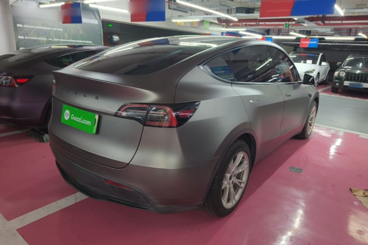 Tesla Model Y 2022 #7 Tesla Model Y 2022 car image #7