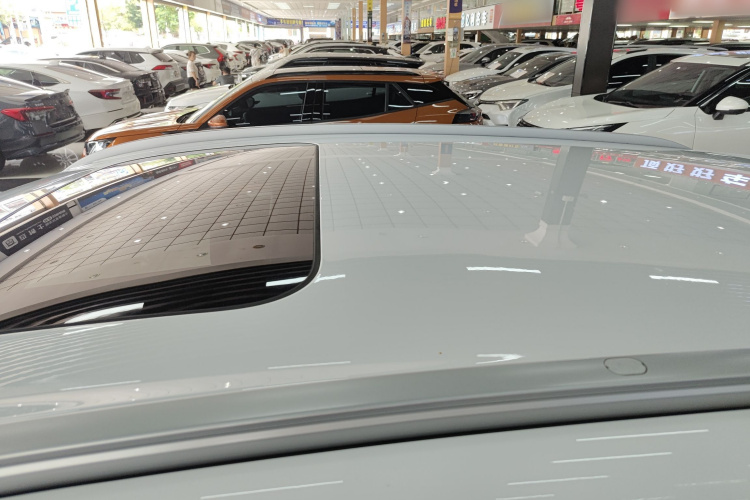 GEELY Coolray 2021 #25 GEELY Coolray 2021 car image #25