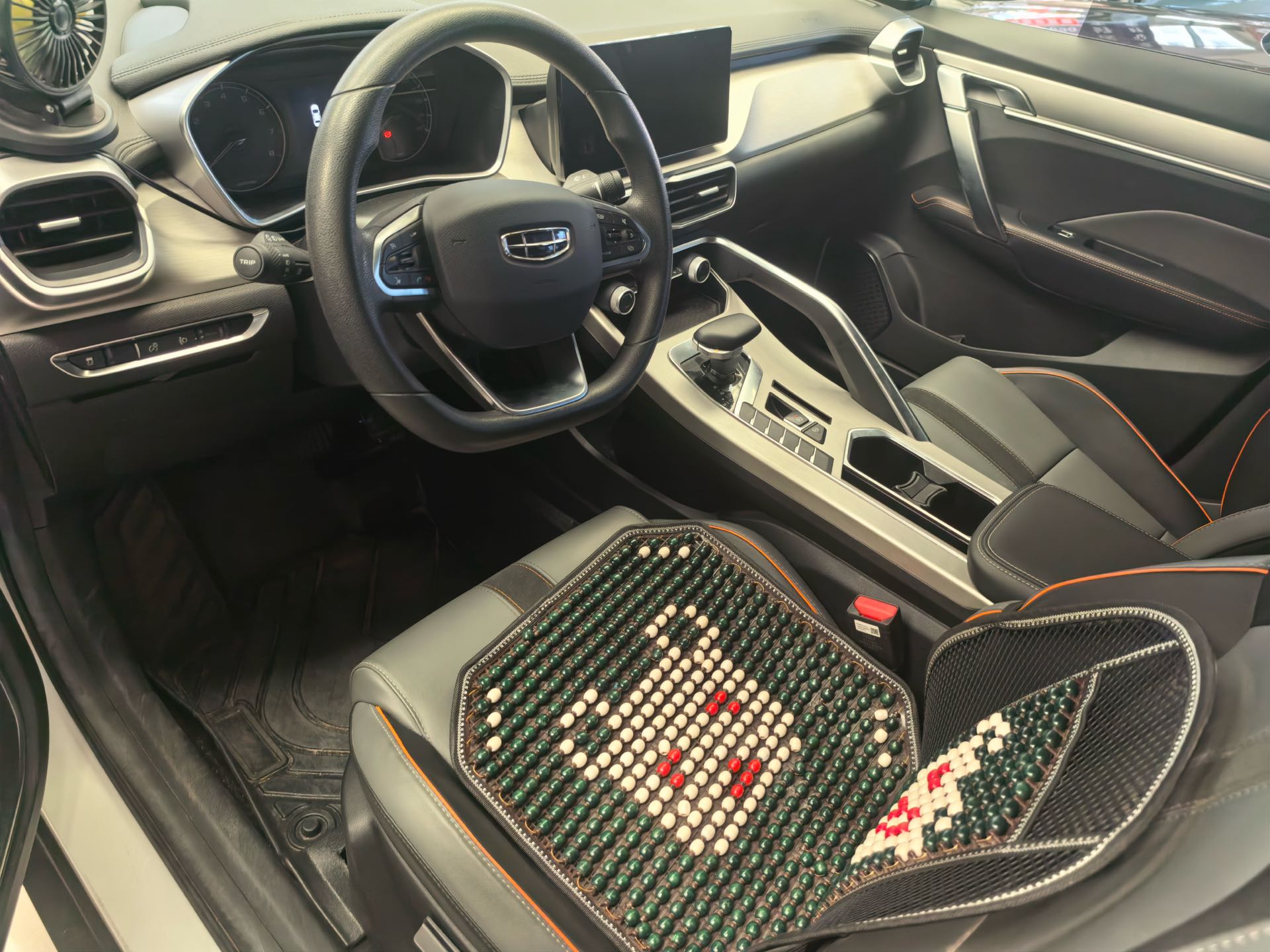 GEELY Coolray 2024 car image #4