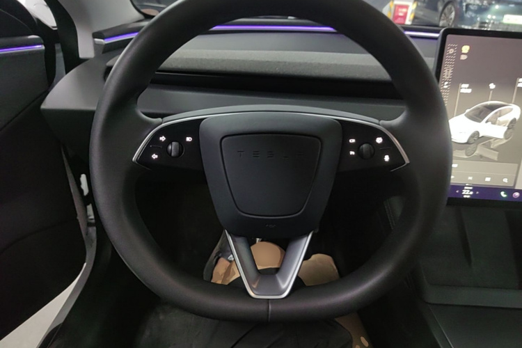 Tesla Model 3 2024 #11 Tesla Model 3 2024 car image #11