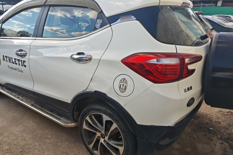 BYD Yuan 2017 #7 BYD Yuan 2017 car image #7