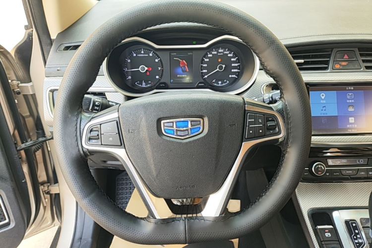 GEELY Emgrand GS 2017 car image #11