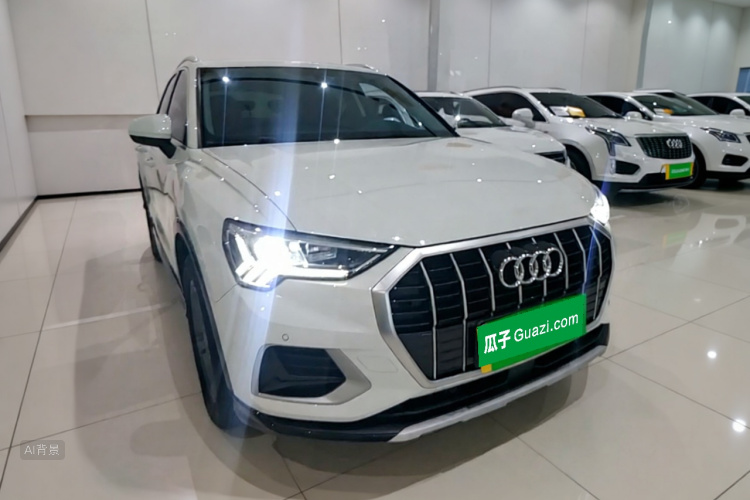 Audi Q3 2021 car image #4