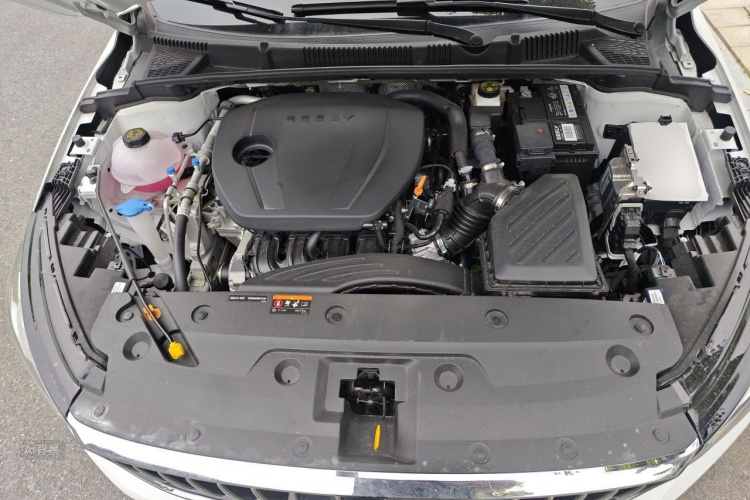 GEELY Emgrand 2026 car image #22