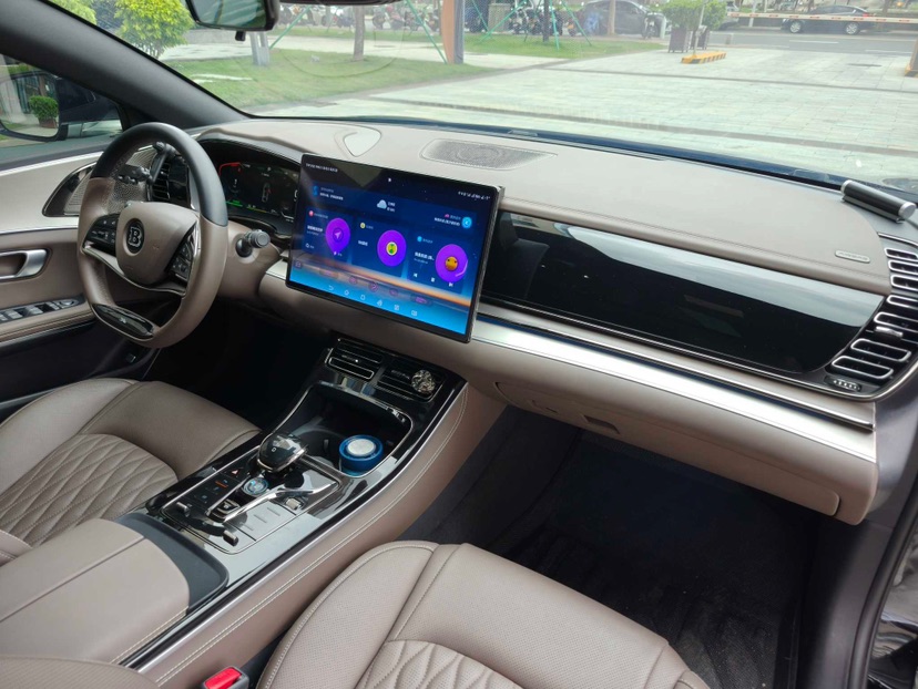 BYD Han 2023 car image #4