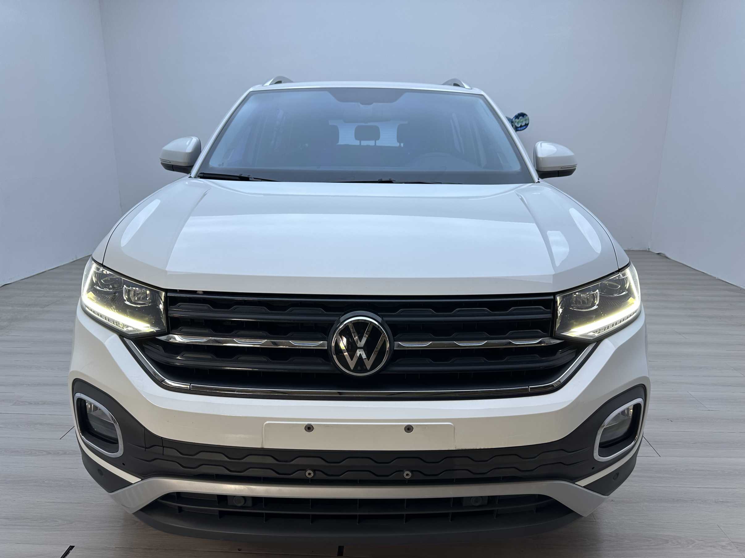 Volkswagen Tacqua 2023 #2 Volkswagen Tacqua 2023 صورة سيارة #2