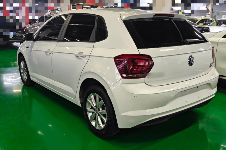 Volkswagen Polo 2021 car image #5
