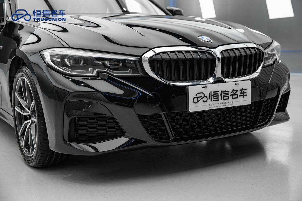 BMW 3 Series 2020 car image #13
