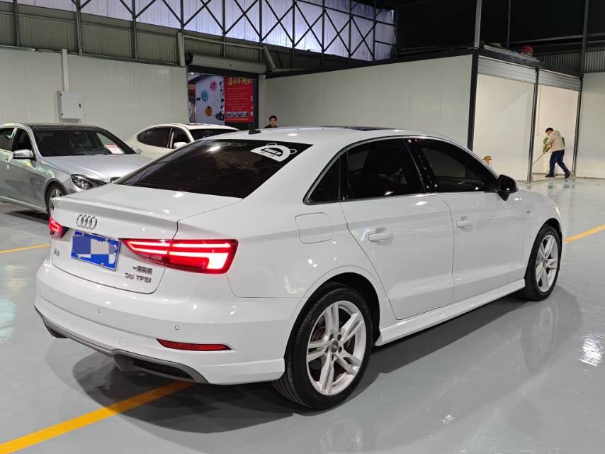 Audi A3 2019 imagen de coche #11
