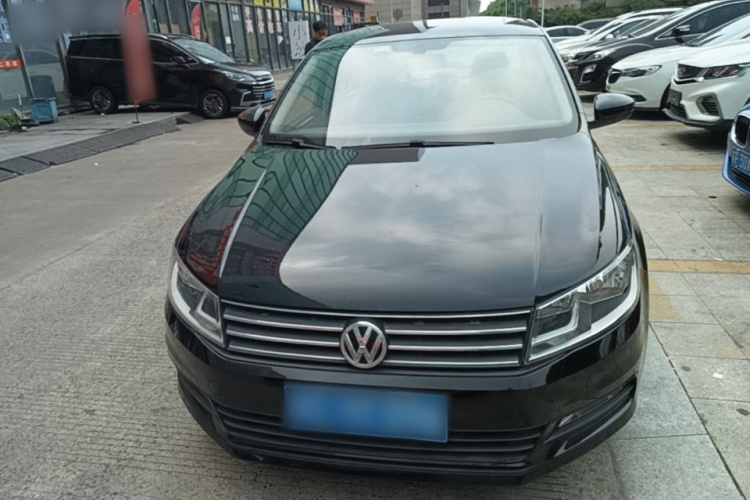 Volkswagen Santana 2019 car image #3