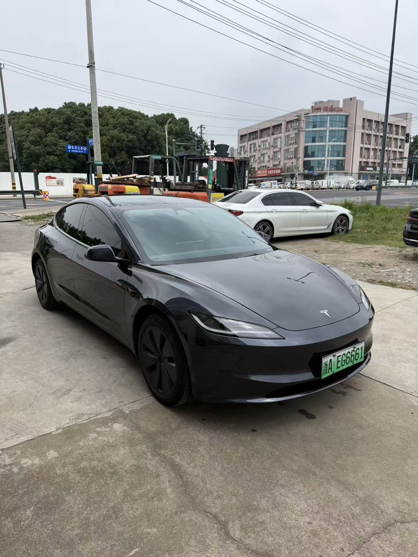 Tesla Model 3 2025 #2 Tesla Model 3 2025 car image #2
