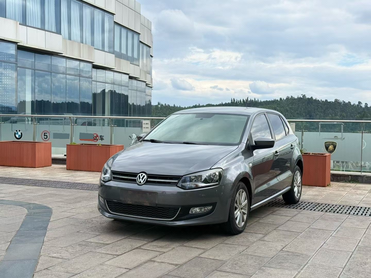 2012 2012 car image