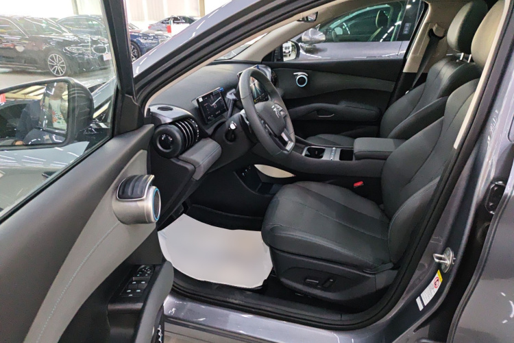 比亚迪 元PLUS 2025 汽车图片 #12