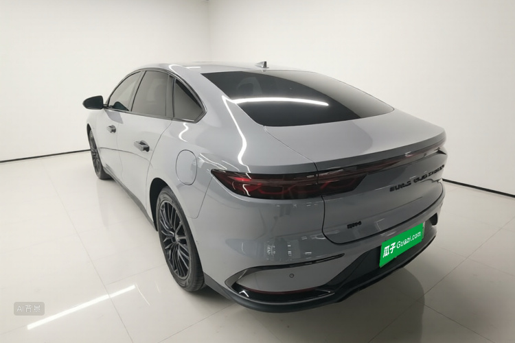 BYD Han 2025 immagine di auto #5