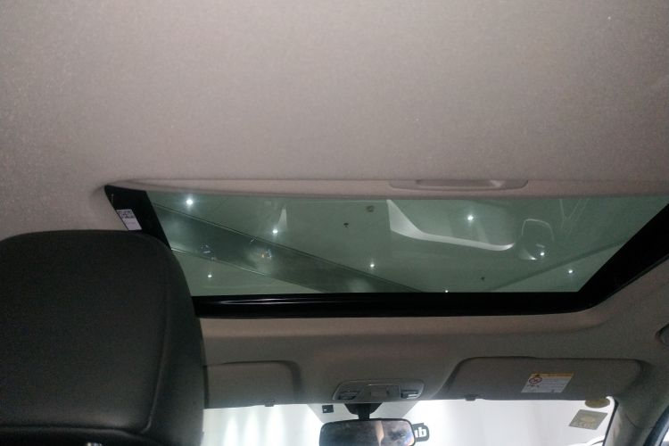 GEELY Coolray 2022 #20 GEELY Coolray 2022 car image #20