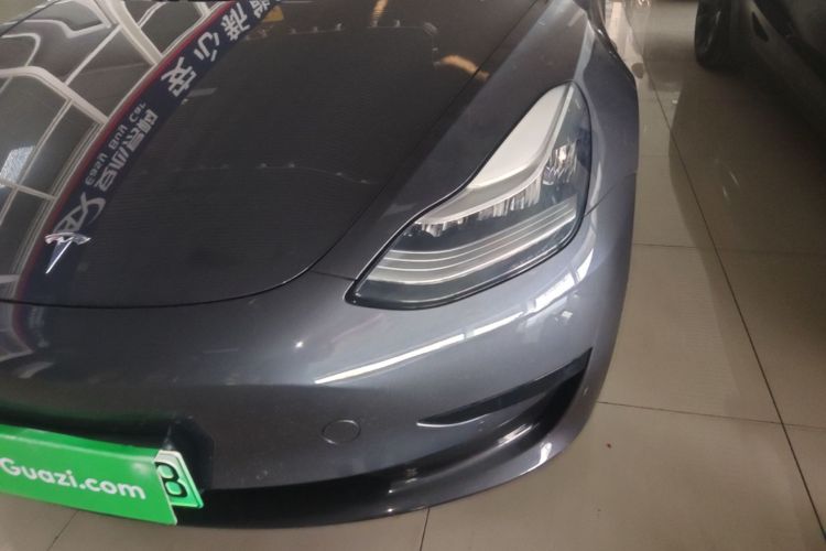 Tesla Model 3 2020 car image #23