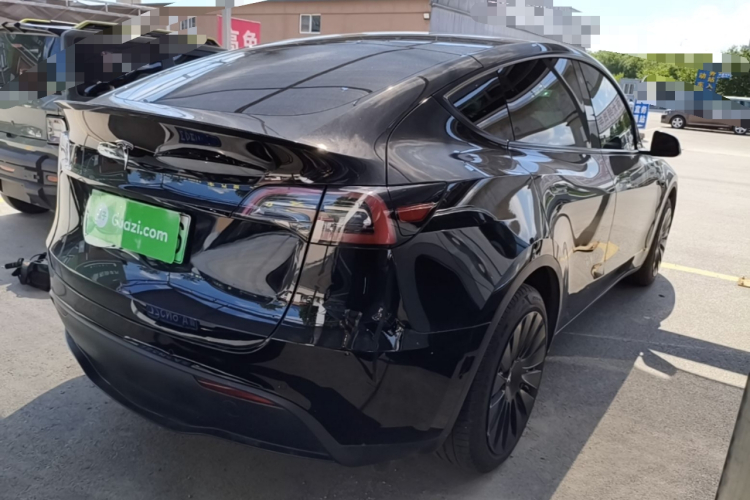 Tesla Model Y 2022 car image #5