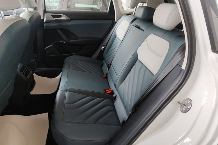 Volkswagen Tharu 2024 car image #17