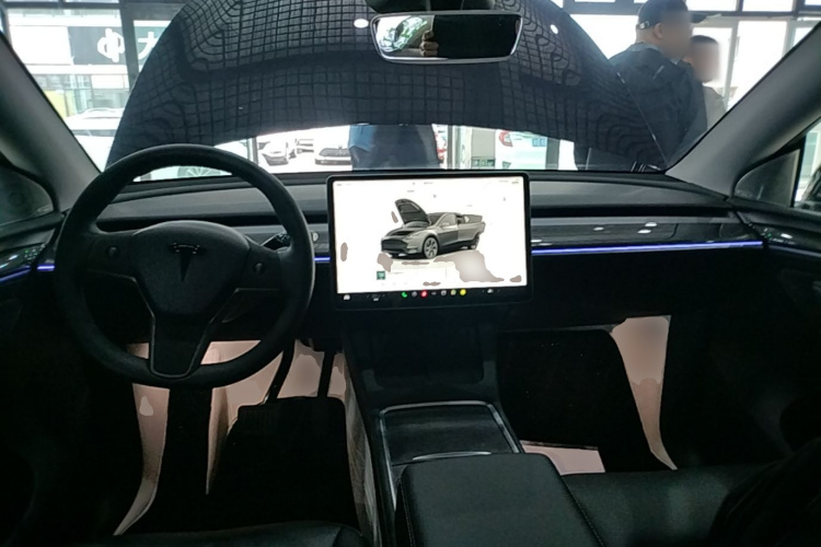 Tesla Model Y 2024 #10 Tesla Model Y 2024 car image #10