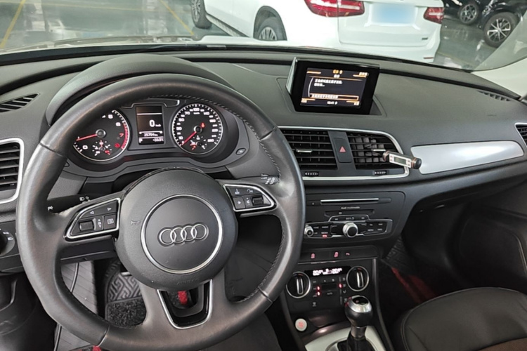 Audi Q3 2018 #10 Audi Q3 2018 car image #10