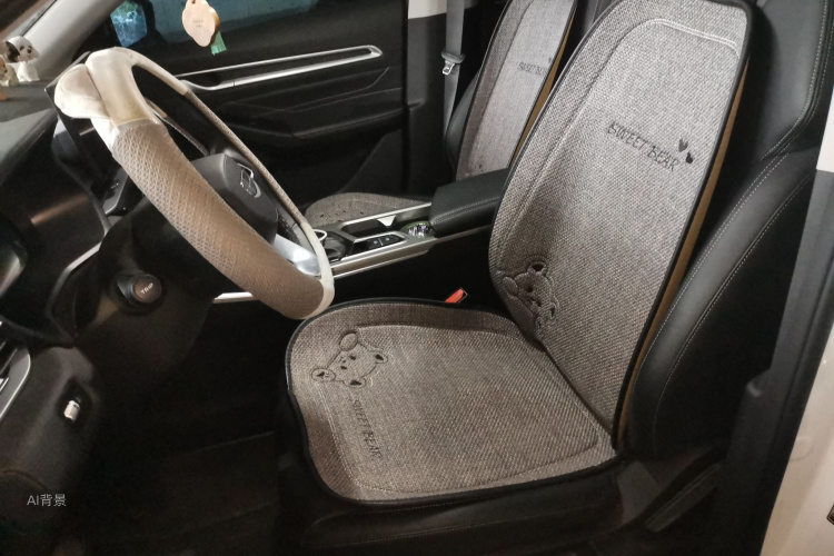 GEELY Emgrand 2025 car image #17
