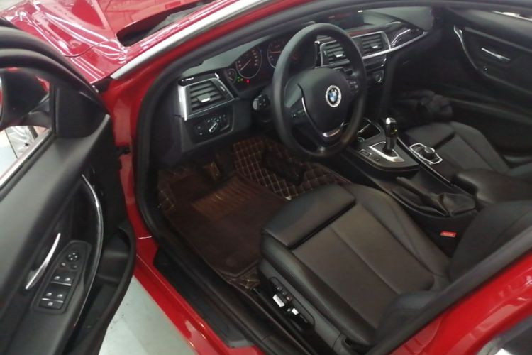 BMW 3 Series 2018 #16 BMW 3 Series 2018 car image #16