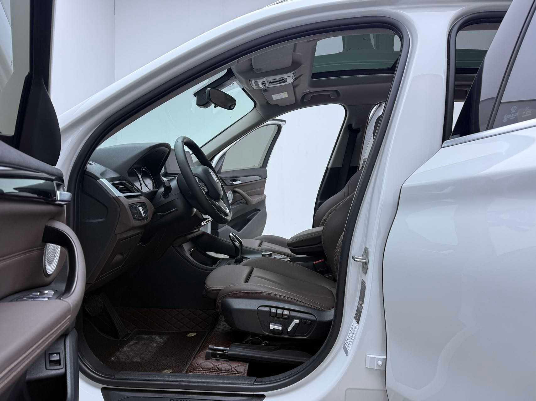 BMW X1 2021 imagen de coche #5