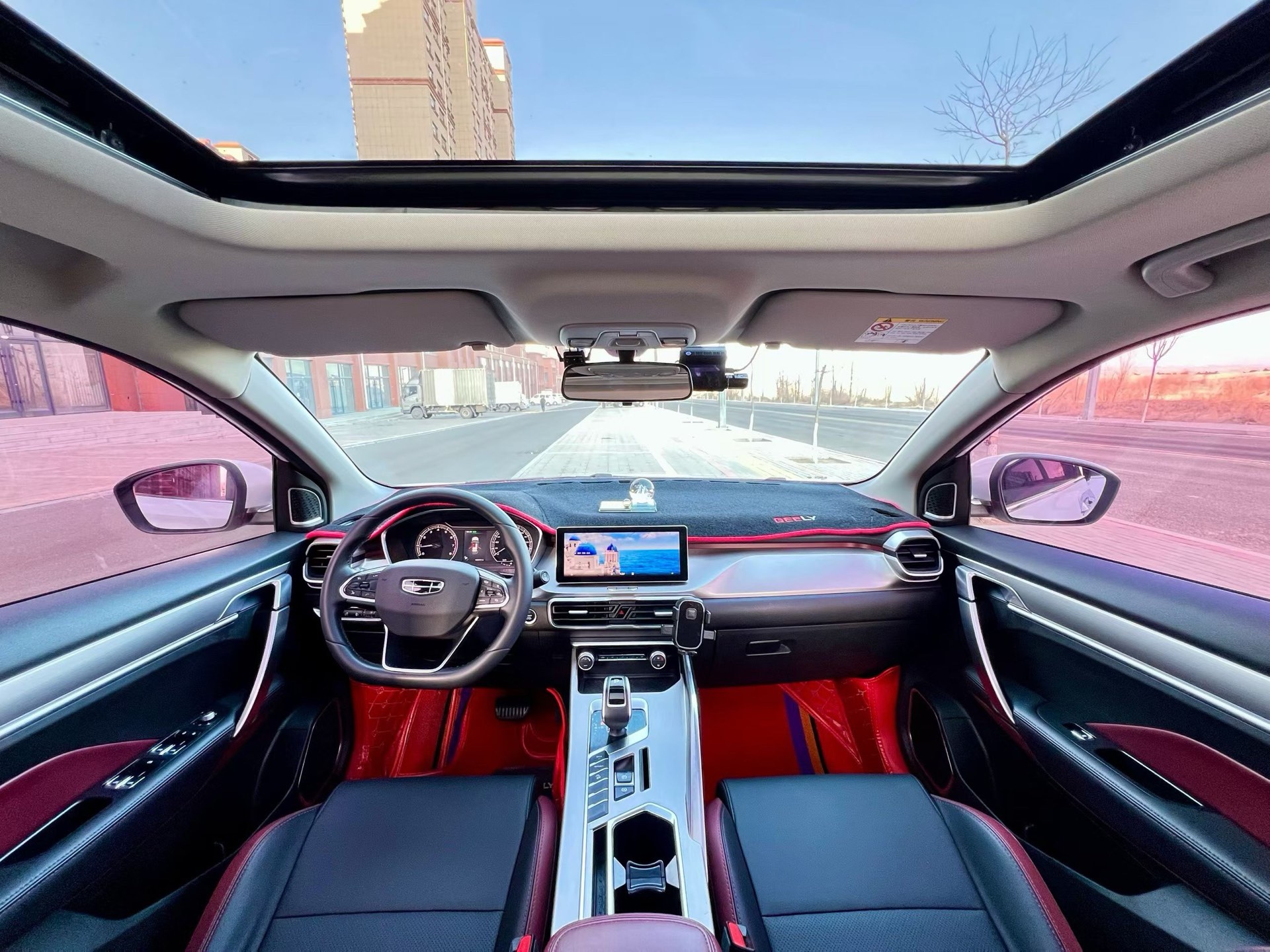 GEELY Coolray 2021 image de voiture #5