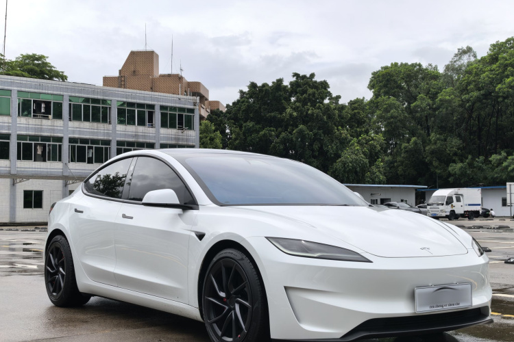 Tesla Model 3 2024 #4 Tesla Model 3 2024 car image #4