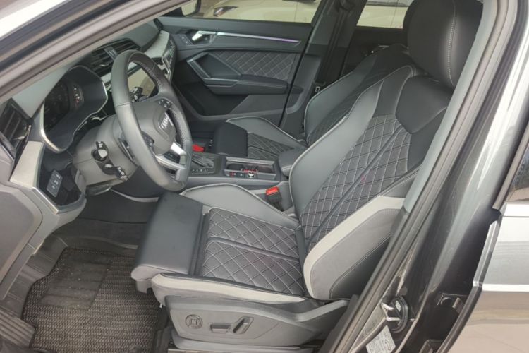 Audi Q3 2025 #15 Audi Q3 2025 изображение автомобиля #15