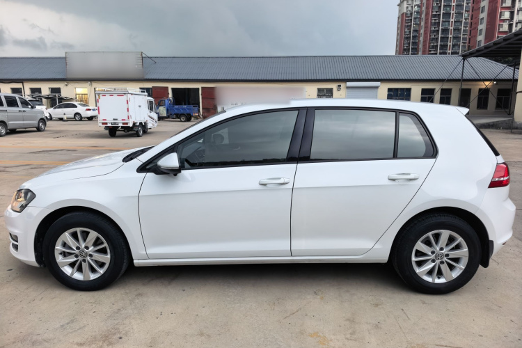 Volkswagen Golf 2018 #10 Volkswagen Golf 2018 car image #10