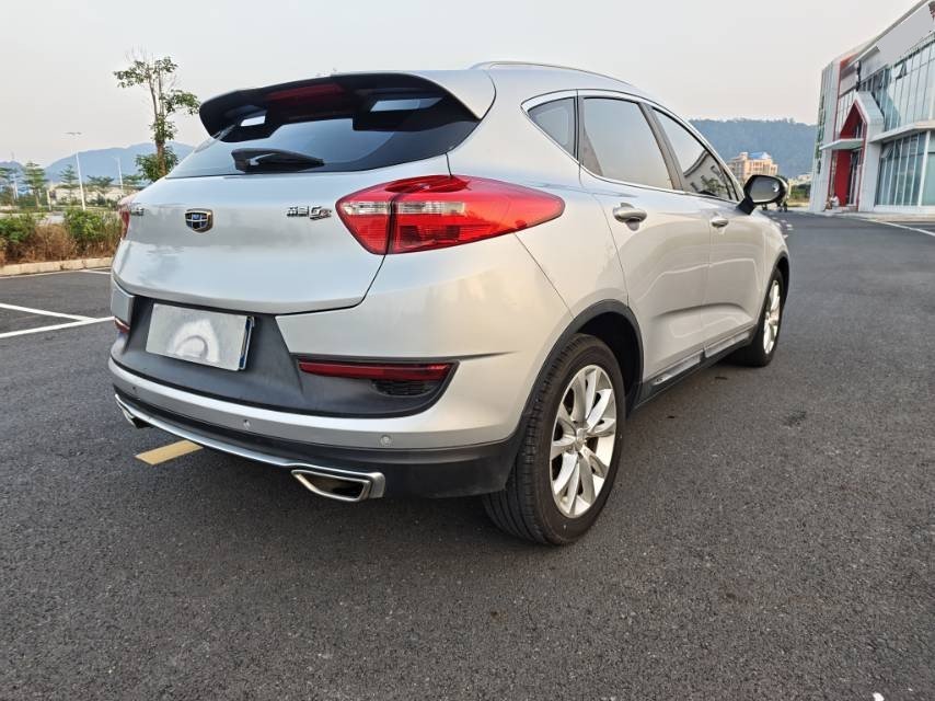 GEELY Emgrand GS 2017 car image #6