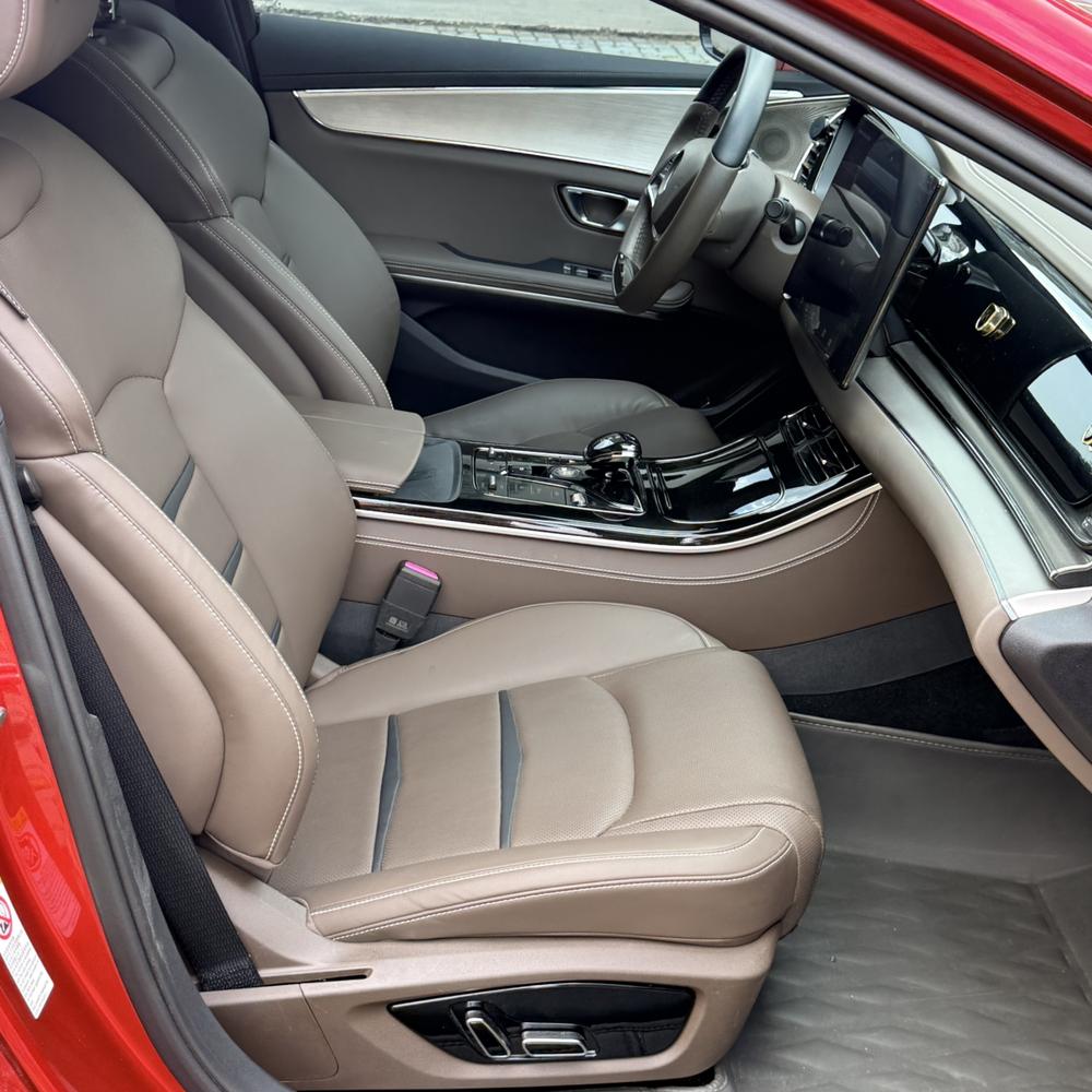 BYD Han 2022 immagine di auto #17