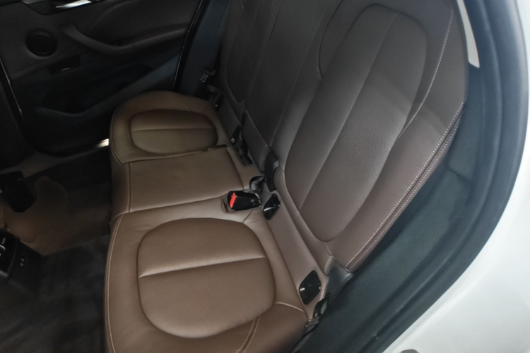 BMW X1 2019 #17 BMW X1 2019 car image #17