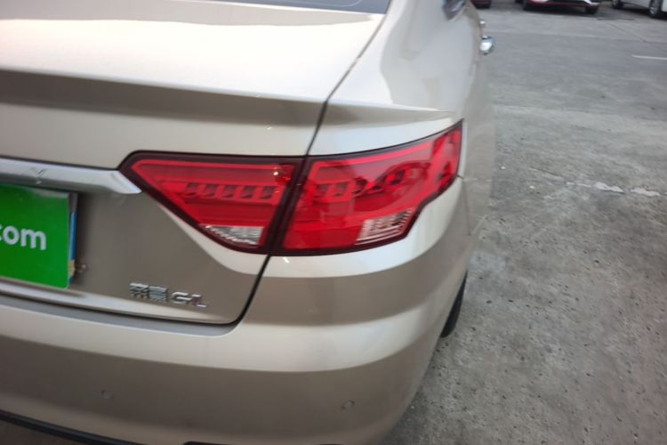 GEELY Emgrand GL 2019 immagine di auto #8